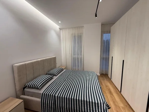Tirane, jepet me qera apartament 2+1 Kati 2, 65 m² 520 € (Rruga Gryka e Kacanikut)