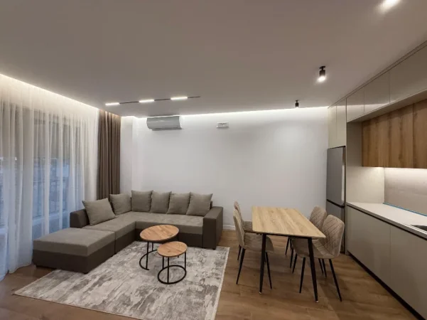Tirane, jepet me qera apartament 2+1 Kati 2, 65 m² 520 € (Rruga Gryka e Kacanikut)