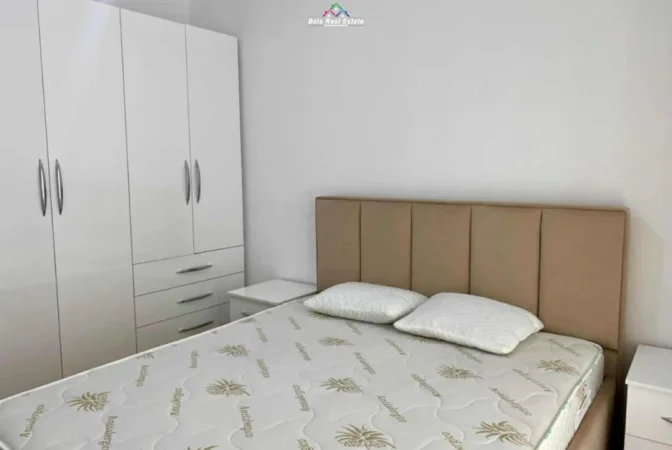 Tirane, jepet me qera apartament 1+1 Kati 2, 64 m² 630 € (Rruga Xhanfize Keko)