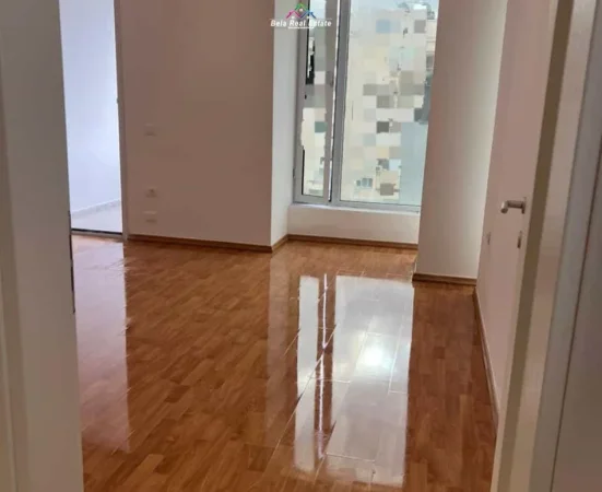 Tirane, jepet me qera zyre Kati 6, 190 m² 2.000 € (Rruga e elbasanit)