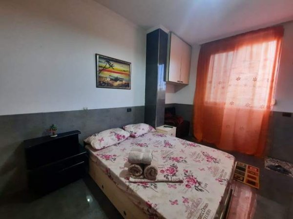Tirane, jepet me qera apartament 1+1 Kati 2, 35 m² 370 Euro (5 Maji)