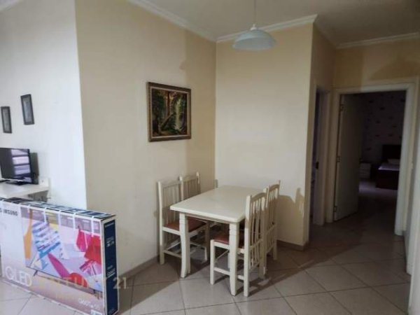 Tirane, jepet me qera apartament 102 m² 600 Euro (ish hipoteka)