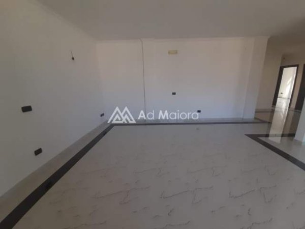 Durres, shitet apartament 3+1+BLK Kati 5, 145 m² 98.000 Euro (durres lagjja 8)