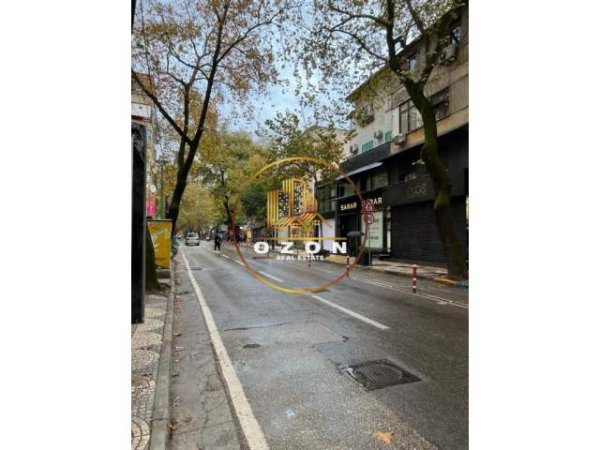 Tirane, jepet me qera ambjent biznesi Kati 0, 30 m² 1.200 Euro (MYSLYM SHYRI)