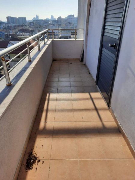 Durres, shitet apartament 2+1+BLK Kati 5, 100 m² 105.000 Euro (lagjja 17 mbrapa galaktikut)