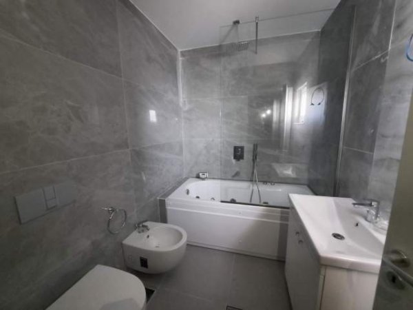 Durres, shitet apartament 2+1+BLK Kati 5, 100 m² 105.000 Euro (lagjja 17 mbrapa galaktikut)