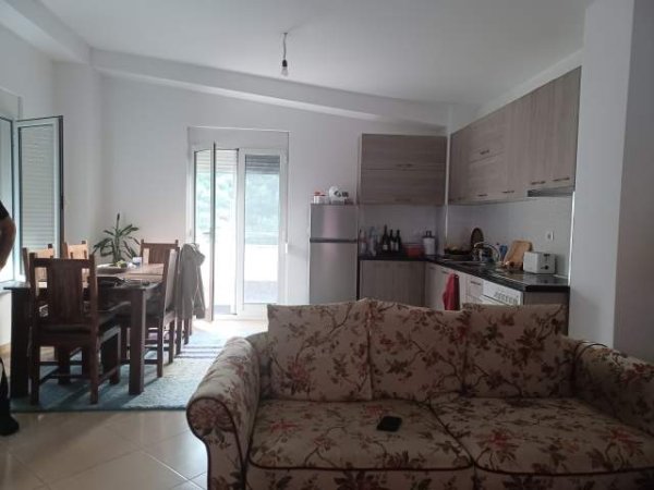 Tirane, shes apartament 2+1+A+BLK Kati 4, 97 m² +75m2 ballkon 225.000 Euro