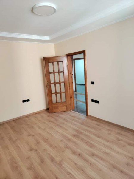 Tirane, shitet apartament 2+1+BLK Kati 4, 110 m² 245.000 Euro (Bllok)