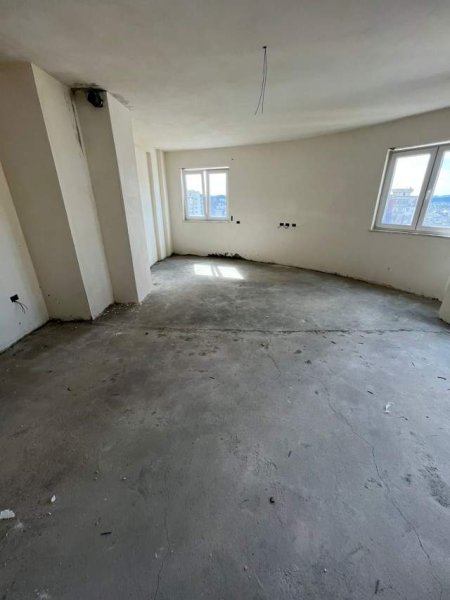 Tirane, shitet apartament 1+1+BLK 77 m² 2.000 Euro/m2 (Qender)