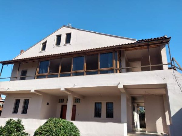 Tirane, shitet shtepi 2 katëshe+papafingo me sip 380 m² çmimi 200.000 Euro (Rruga Kastriotet,Koder-Kamez)