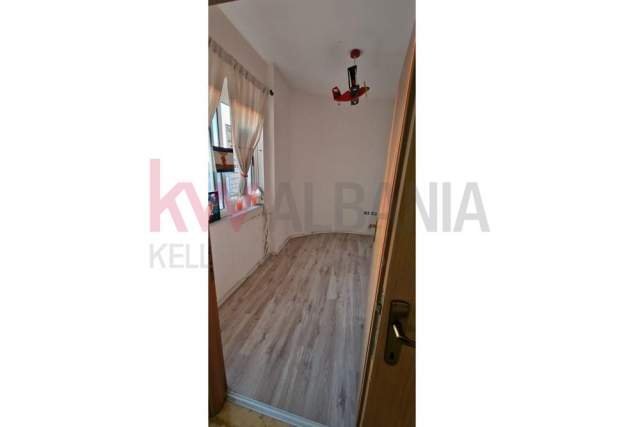 Tirane, shitet apartament 2+1 Kati 5, 68 m² 88.000 Euro (Laprake, Rruga Dritan Hoha)