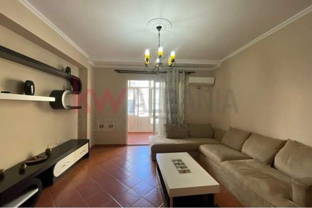 Tirane, shitet apartament 2+1+BLK Kati 4, 100 m² 180.000 Euro (Rruga Medar Shtylla)