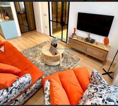Tirane, jepet me qera apartament 1+1 Kati 7, 65 m² 600 Euro (Pran Xhamis se Tabakeve)