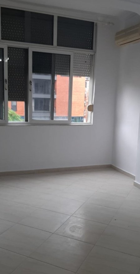 Tirane, shitet apartament 1+1+BLK Kati 5, 67 m² 115.000 Euro (myslym shyr)