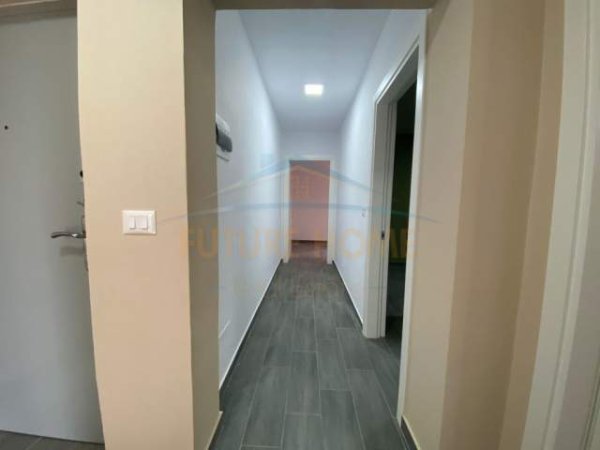 Tirane, jepet me qera apartament 2+1 Kati 2, 72 m² 400 Euro (Ferit Xhajko)