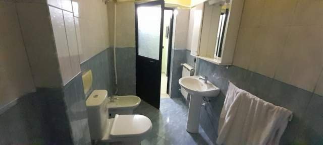Tirane, jepet me qera garsonier Kati 2, 50 m² 25.000 Leke (vilat gjermane)