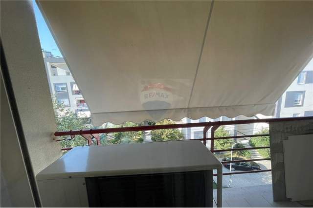 Tirane, jepet me qera apartament 3+1+BLK 105 m² 800 Euro