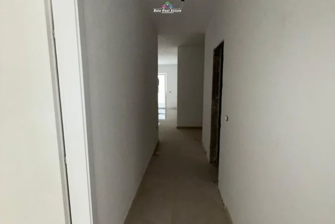 Tirane, jepet me qera zyre Kati 1, 120 m² 1.260 € (dritan hoxha)