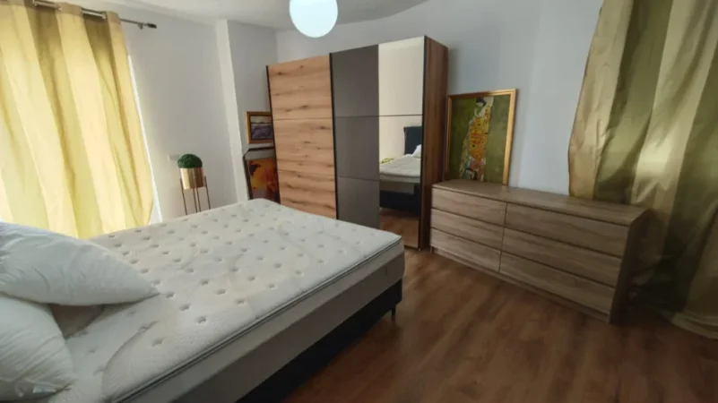 Tirane, jepet me qera apartament 2+1 Kati 7, 105 m² 1.000 € (tish dahia)