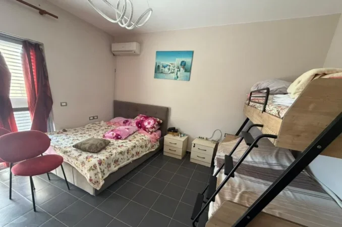 Kavaje, shitet apartament 1+1 Kati 3, 63 m² 60000 € (Shkembi i Kavajes)