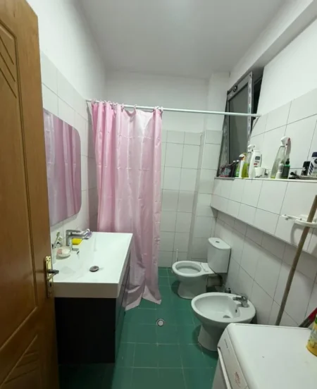 Kavaje, shitet apartament 1+1 Kati 3, 63 m² 60000 € (Shkembi i Kavajes)