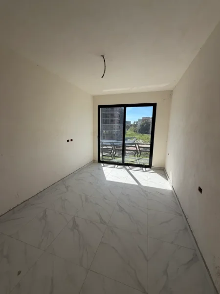 Durres, shitet apartament 1+1+Ballkon Kati 2, 50 m² 60.000 € (Mali robit)