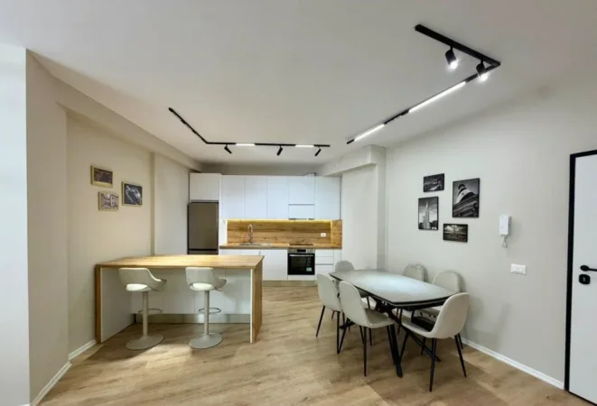 jepet me qera apartament 2+1 Kati 3, 117 m² 1.000 €