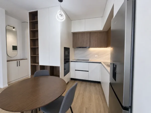 Tirane, jepet me qera apartament 1+1+Ballkon Kati 6, 60 m², 47,000 Lekë (Akses Tirana)