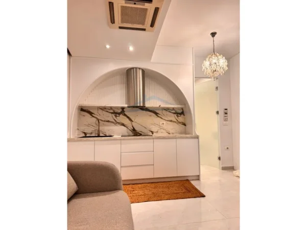 Tirane, jepet me qera apartament 1+1+Ballkon Kati 0, 54 m² 550 € (Kodra e Diellit)