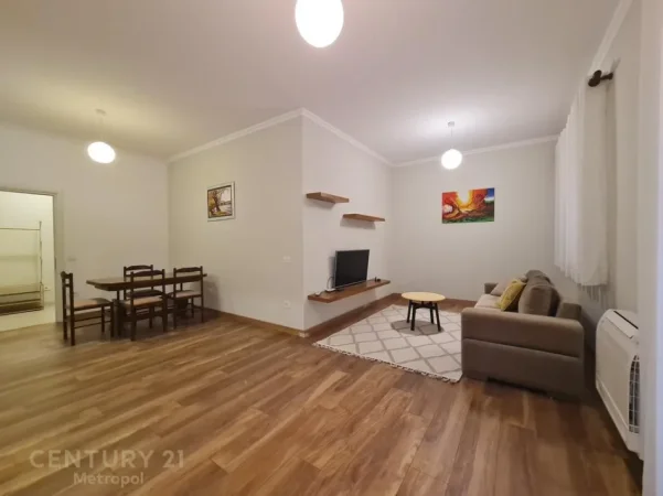 Tirane, jepet me qera Vile 2+1+Ballkon Kati 3, 120 m² 750 € (selite)
