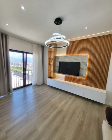 Tirane, jepet me qera apartament 2+1+Ballkon Kati 3, 120 m² 1.000 € (Kodra e Diellit)