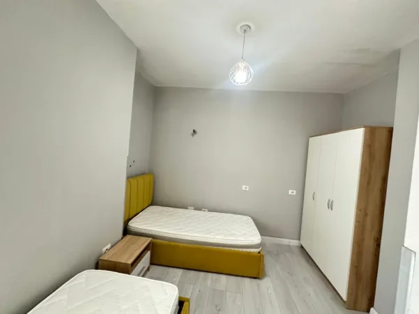 Tirane, jepet me qera apartament 2+1 Kati 8, 80 m² 600 € (Materniteti i ri)