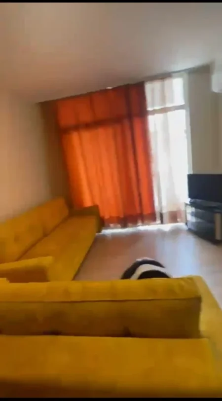 Tirane, jepet me qera apartament 1+1 Kati 4, 64 m² 600 € (pazari i ri)