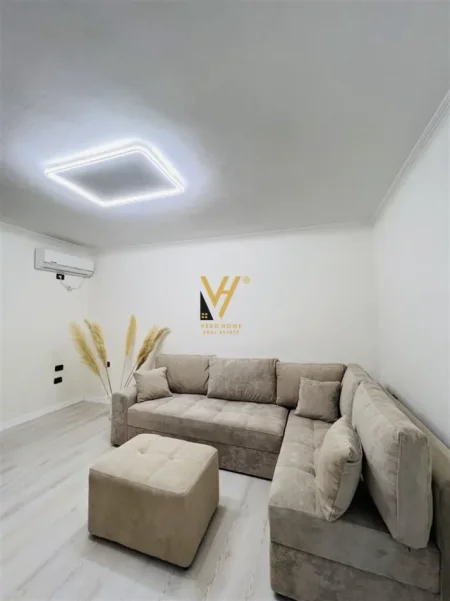 Tirane, shitet apartament 1+1+Ballkon Kati 4, 65 m² 206.000 € (STADIUMI DINAMO)