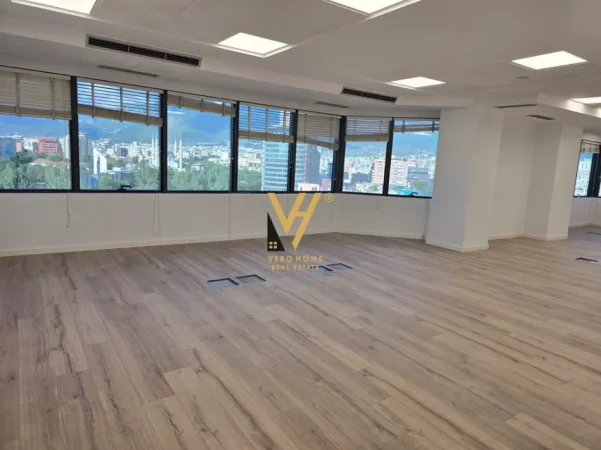 Tirane, jepet me qera zyre Kati 10, 110 m² 2.600 € (KULLAT BINJAKE)