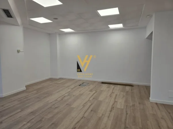 Tirane, jepet me qera zyre Kati 10, 110 m² 2.600 € (KULLAT BINJAKE)