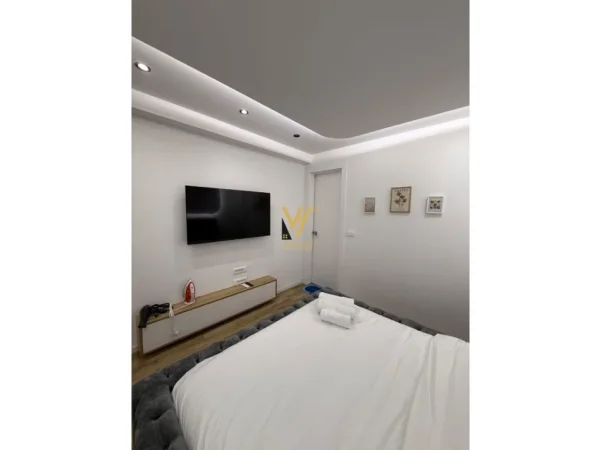 Tirane, jepet me qera garsonier Kati 1, 50 m² 550 € (21 DHJETORI)