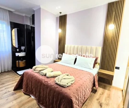 Shkoder, jepet me qera apartament 2+1+Ballkon Kati 1, 91 m² (RUS KATOLIK)