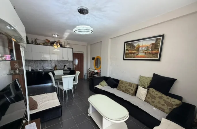 Kavaje, shitet apartament 1+1 Kati 3, 63 m² 60000 € (Shkembi i Kavajes)