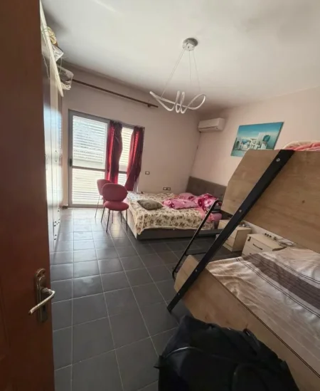 Kavaje, shitet apartament 1+1 Kati 3, 63 m² 60000 € (Shkembi i Kavajes)