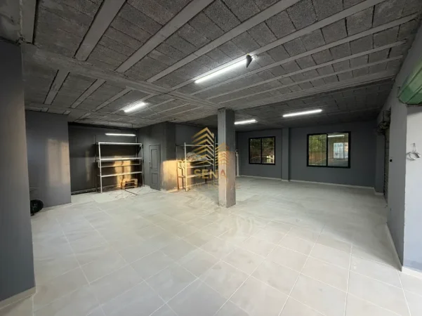 Tirane, jepet me qera magazine Kati 0, 95 m² 750 € (Don Bosko)