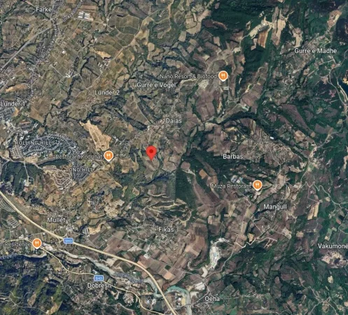 Tirane, shitet toke , 11.300 m² (Daias)
