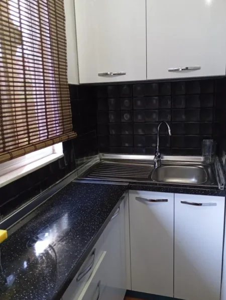 Tirane, jepet me qera apartament 2+1 Kati 2, 85 m² 500 € (Oxhaku)