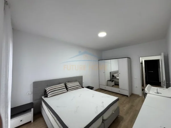 Tirane, jepet me qera apartament 1+1+Ballkon Kati 11, 63 m² 600 € (Farmacia 10)