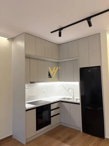 Tirane, jepet me qera apartament 1+1+Ballkon Kati 6, 74 m² 550 € (RRUGA DRITAN HOXHA)