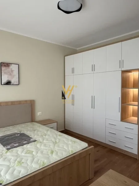 Tirane, jepet me qera apartament 1+1+Ballkon Kati 6, 74 m² 550 € (RRUGA DRITAN HOXHA)