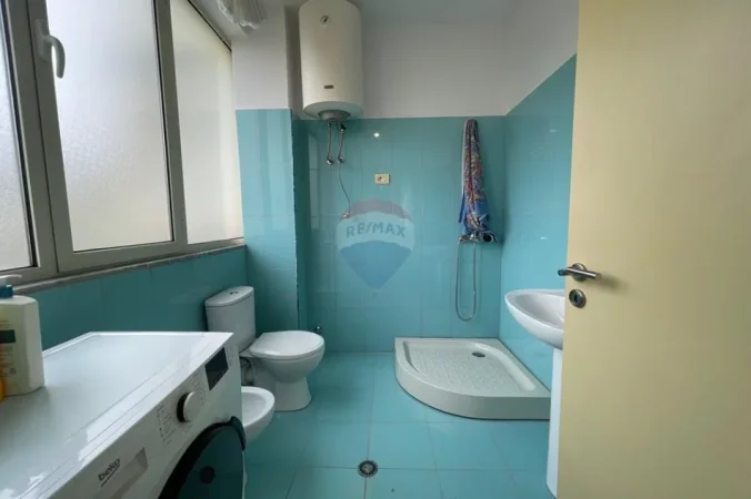 Tirane, shitet apartament 1+1+Ballkon Kati 2, 64 m² 89.000 € (Fresku)