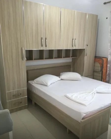 Tirane, jepet me qera apartament 1+1 Kati 2, 65 m² 500 € (Vlora)