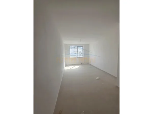 Tirane, shitet apartament 2+1 , 104 m² 155.000 € (Unaza e Re)