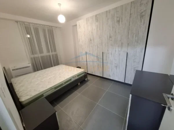 Tirane, jepet me qera apartament 2+1 Kati 2, 85 m² 500 € (5 Maj)